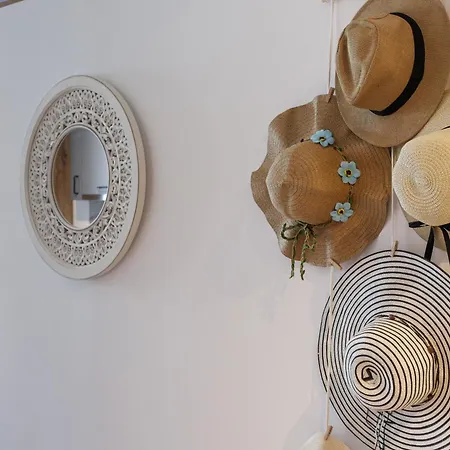 Althea - In Alezzi Infinity Mamaia Nord 公寓式酒店