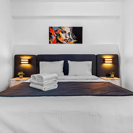 Althea - In Alezzi Infinity Mamaia Nord 公寓式酒店 那沃达利